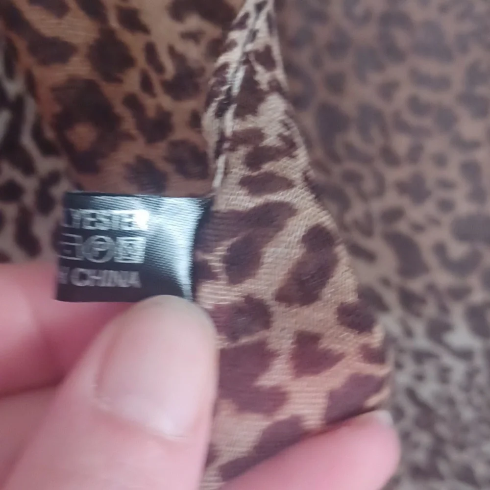 Large Animal Print Scarf Shawl Polyester Semi-Sheer 42×68